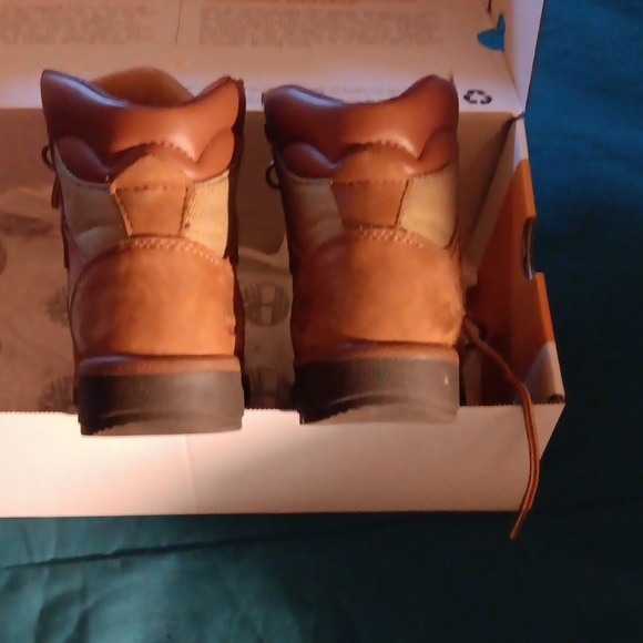 Timberland - Picture 3 of 7